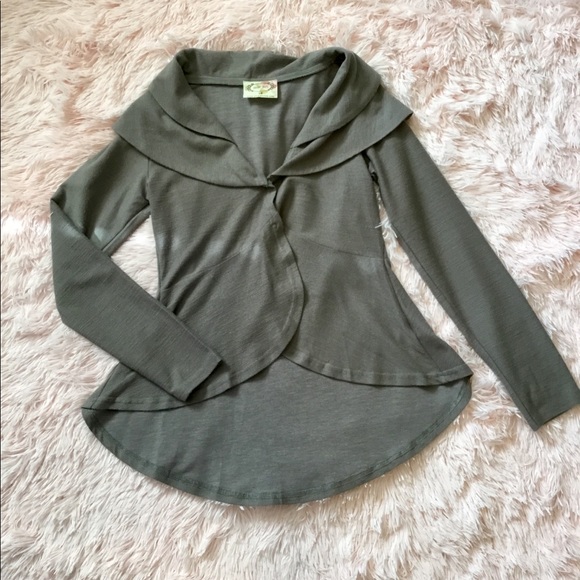 Mia Joy Other - BNWOT Girls Grey/Taupe Blazer!!!